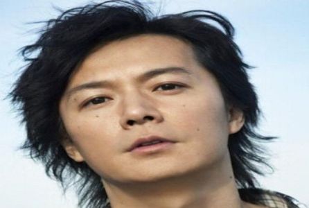 福山雅治も整形？目と鼻に違和感。昔と比較したら劣化して老けたか？