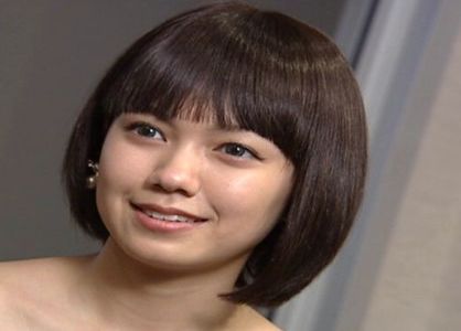 二階堂ふみは整形？昔と顔が違う！目は平行型二重！鼻と歯も比較してみたぞ。